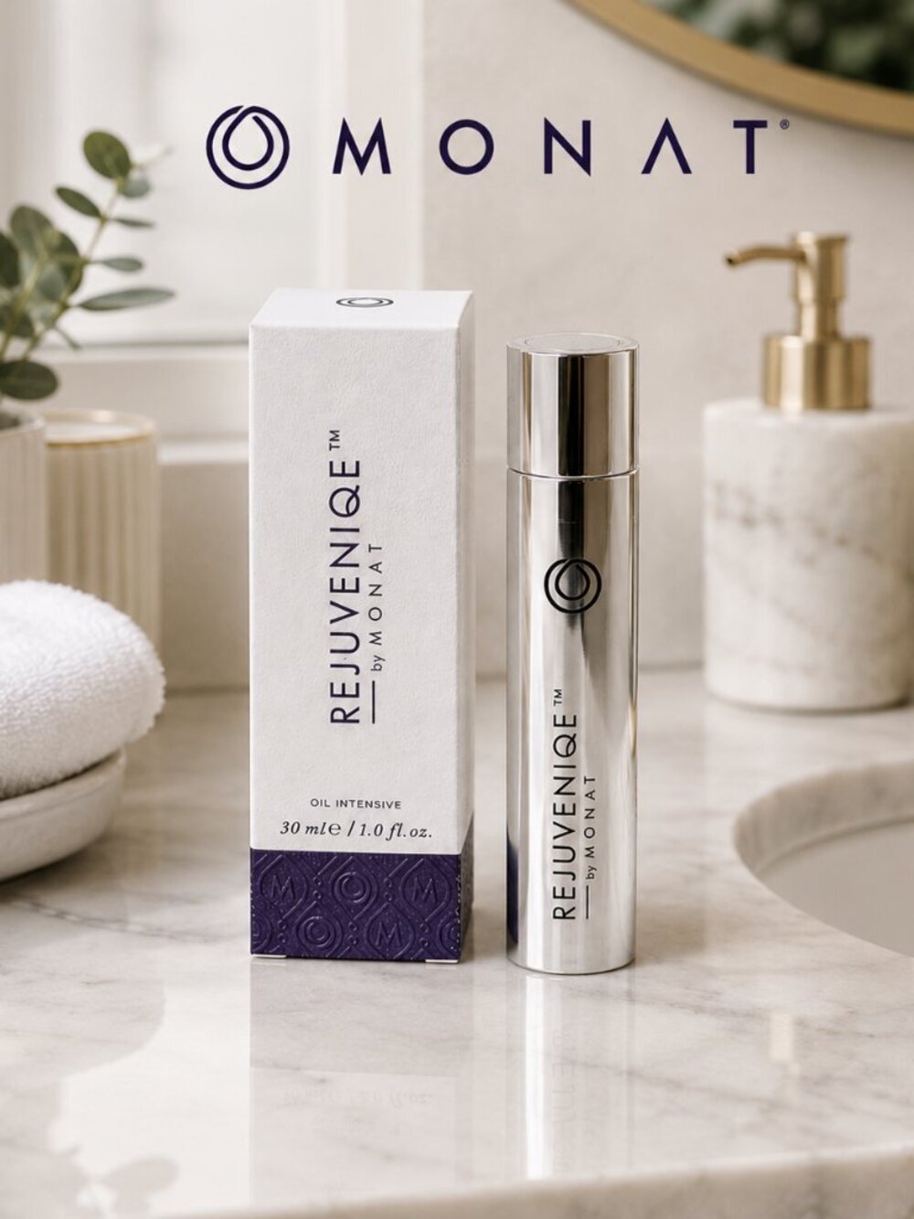 MONAT Rejuveniqe Oil 1 oz New in Box Perfect for dry hair, shine and smoothness